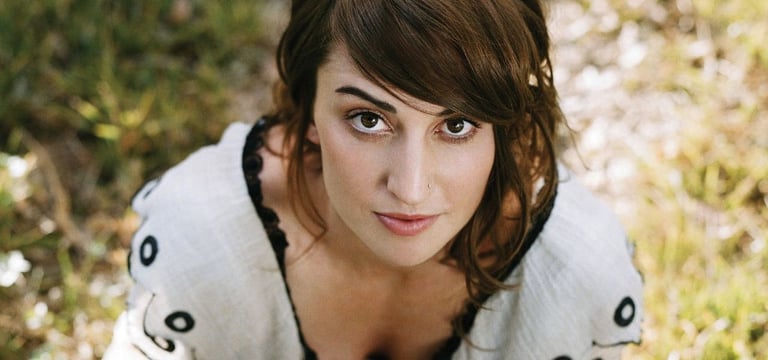 PorchDrinking Playlist: Amazing Female Vocals