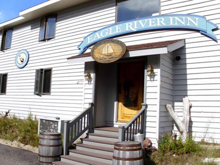 A Beer and BBQ Lover’s Destination, Fitzgerald’s Hotel & Restaurant (Eagle River, MI)