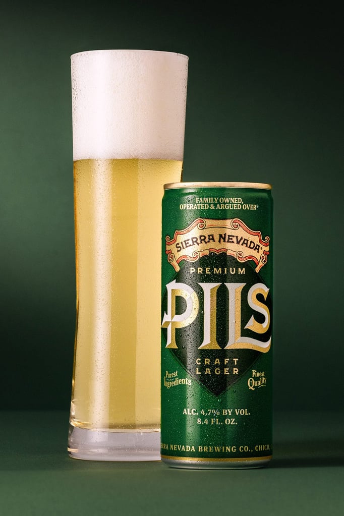 Sierra Nevada PILS can and tall glass.