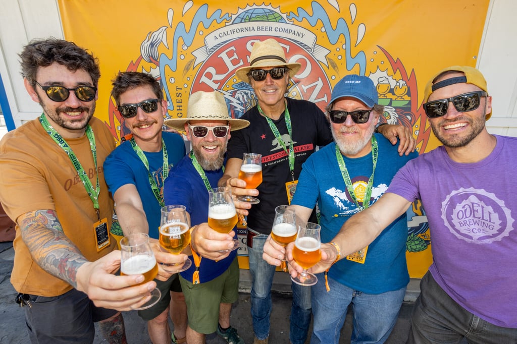 Group of people people toasting drinks