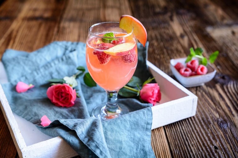 Romantic Cocktails & Drinks for a Perfect Date Night