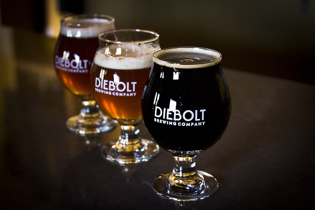 What are the Different Types of Beer Glasses? - Diebolt Brewing
